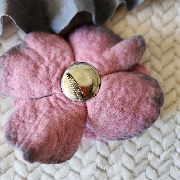 NWOT Handmade Felted Wool Wrap Scarf, Silk-Soft Nuno Felt, Women Neck Warmer - Picture 13 of 13